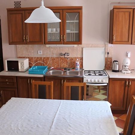 Kisasszony Apartman Eger Eksteriør bilde